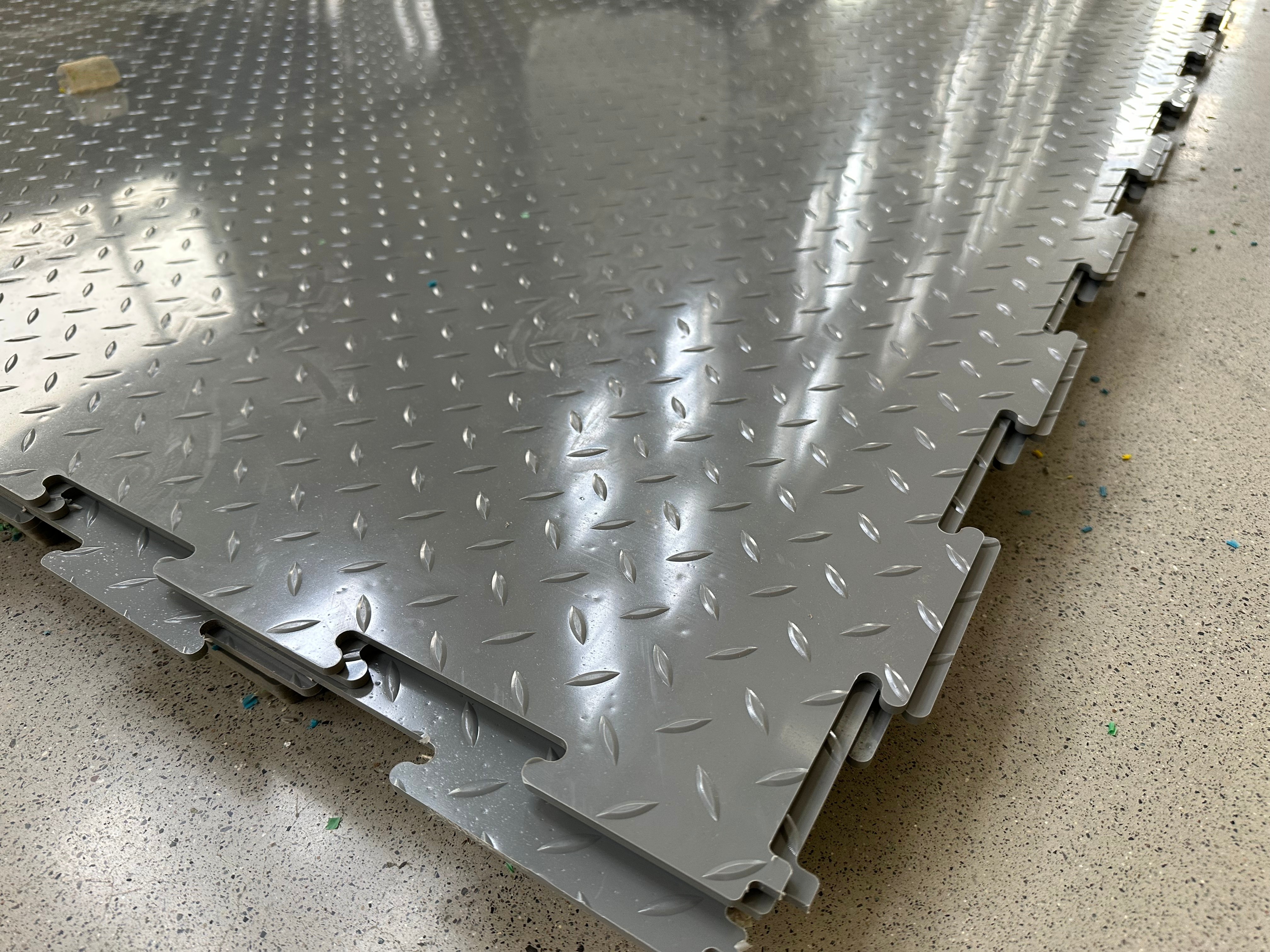 精密公母锁扣设计细节实拍